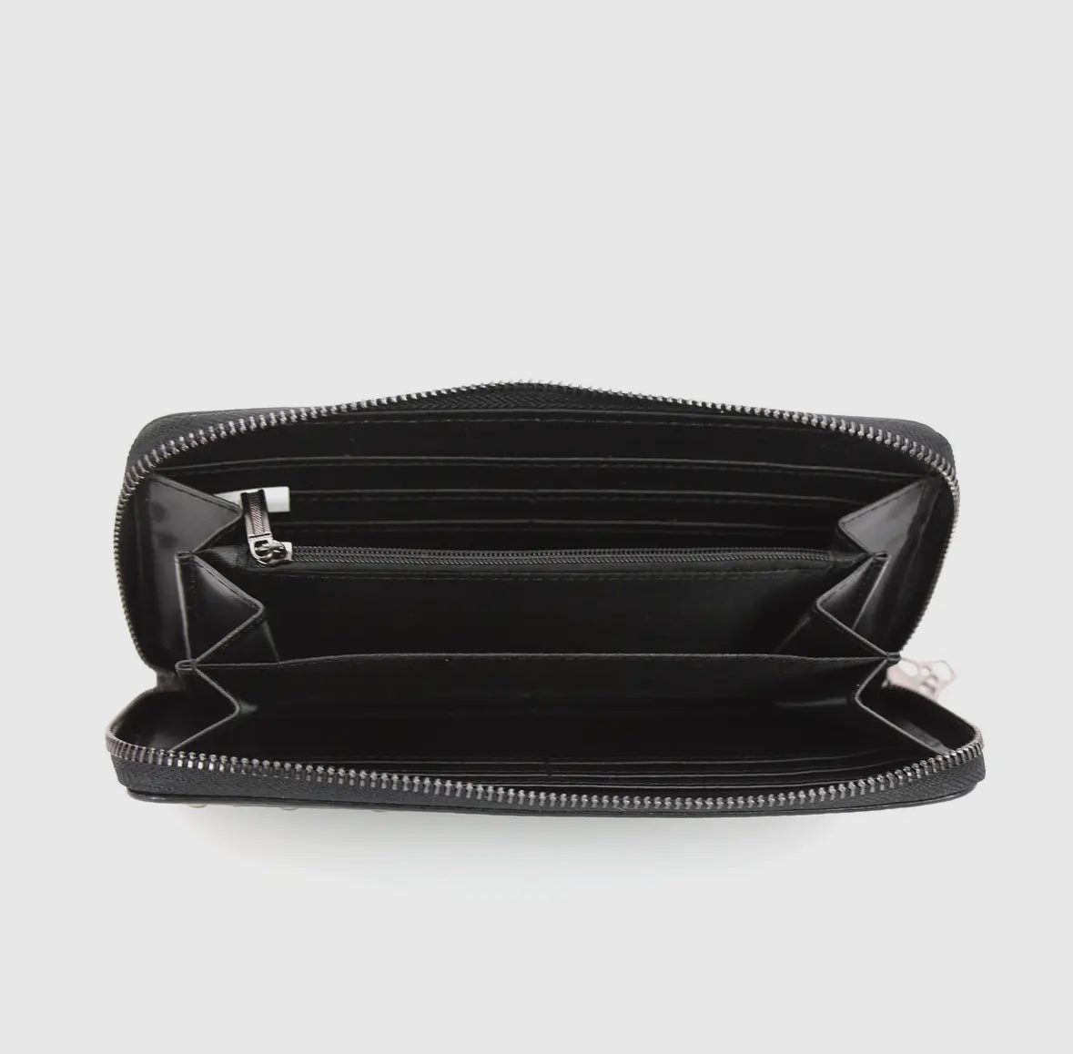 Skull Pattern Clutch