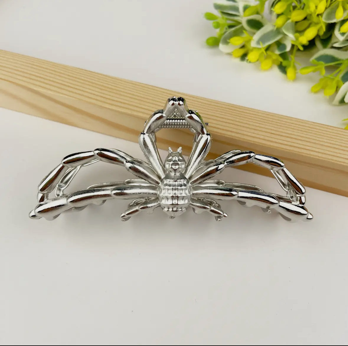 wide Spider Metal Hair Claw