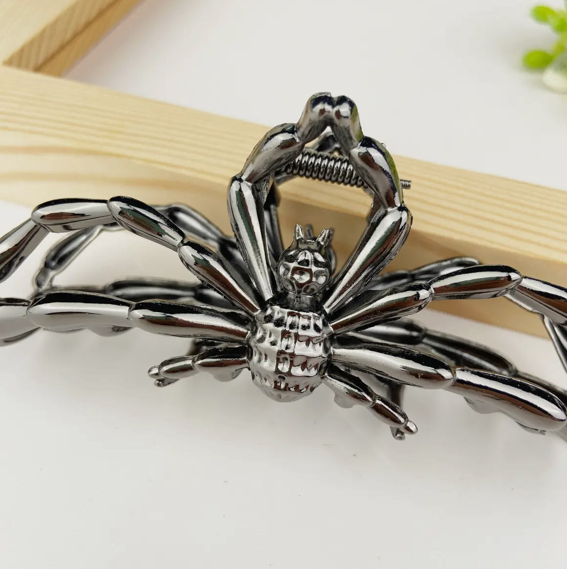 wide Spider Metal Hair Claw