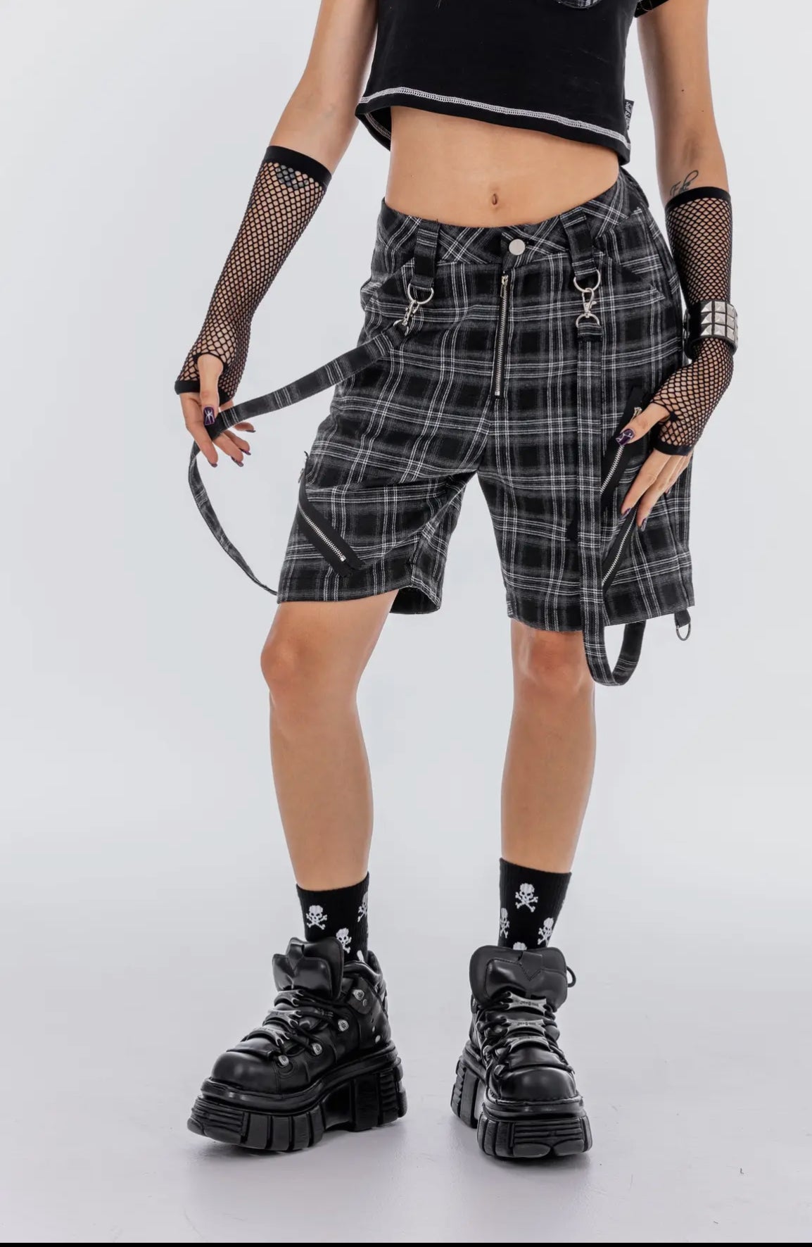 Girlfriend Low Rise Jorts