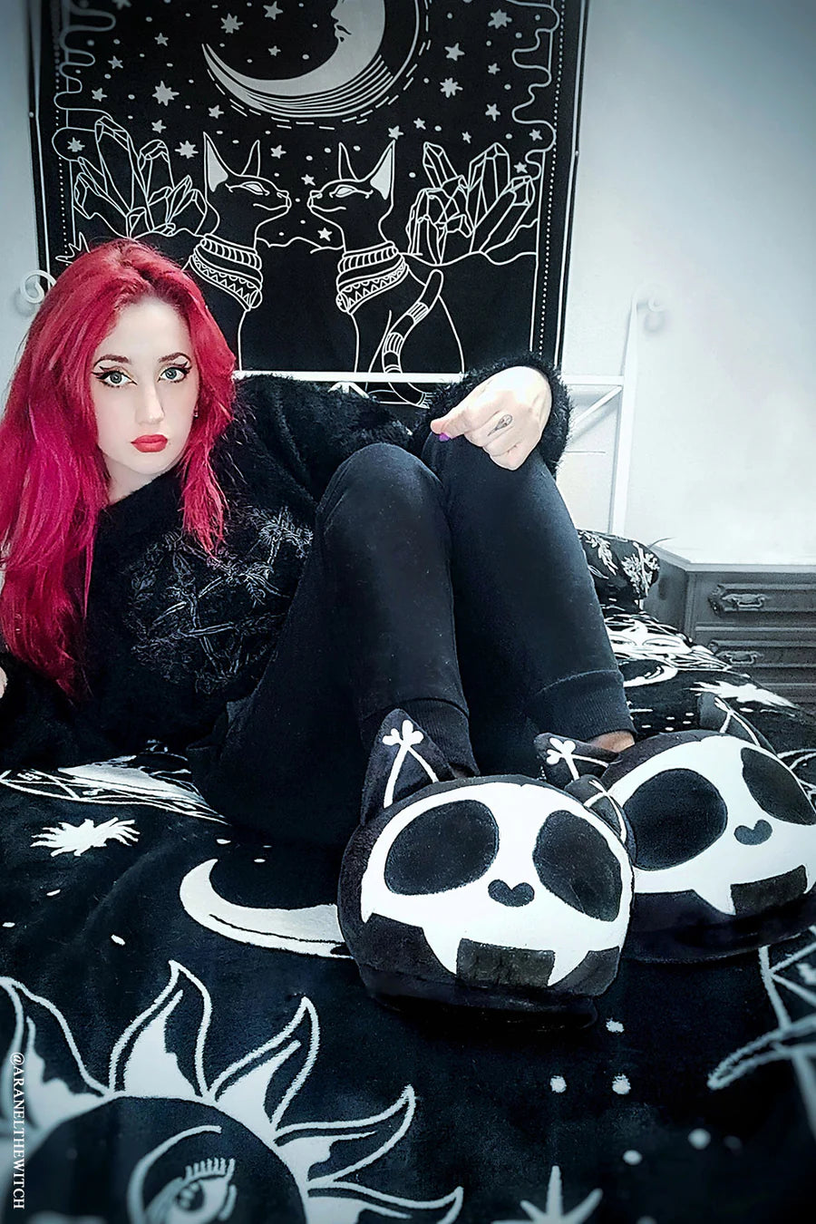 skelekitty slippers