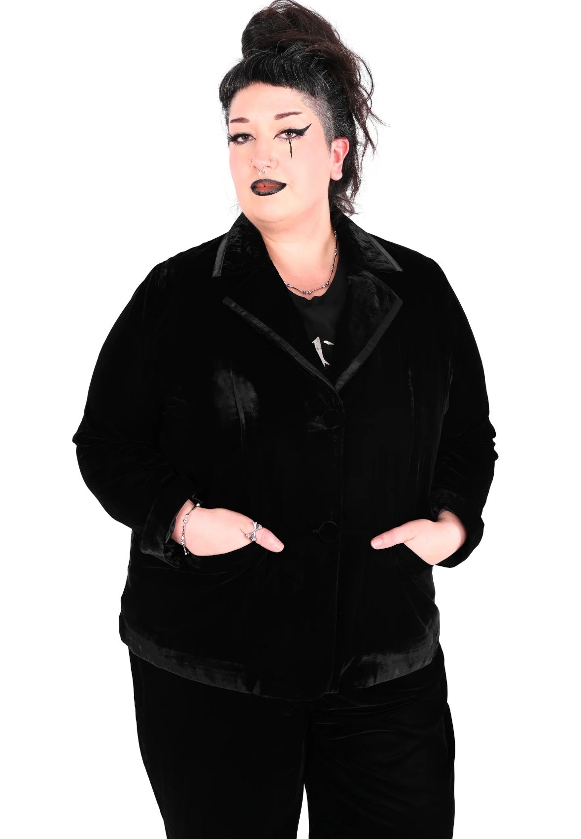 Eileen Velvet Blazer