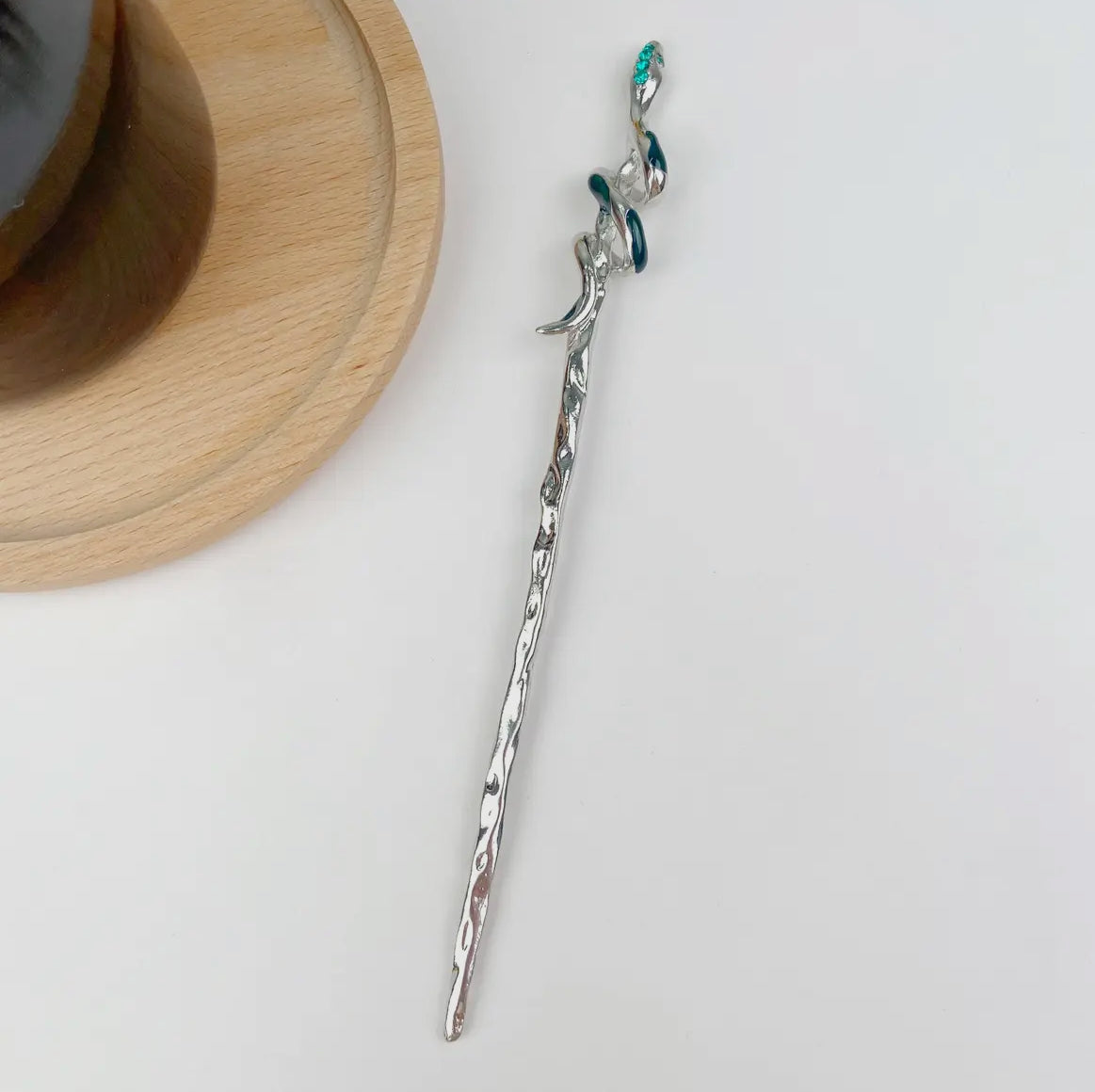 snake hair pin